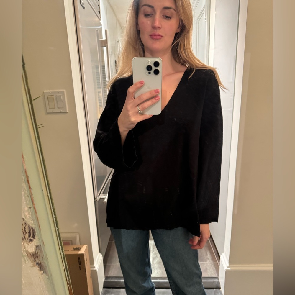 Club Monaco oversized shirt/sweater